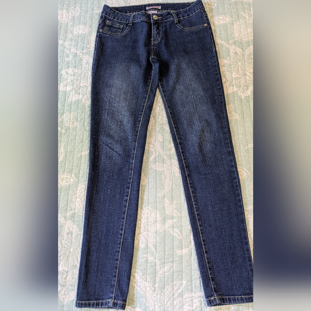 Junior's Crystal Vogue Blue Denim Jeans, Size 9 Jr.